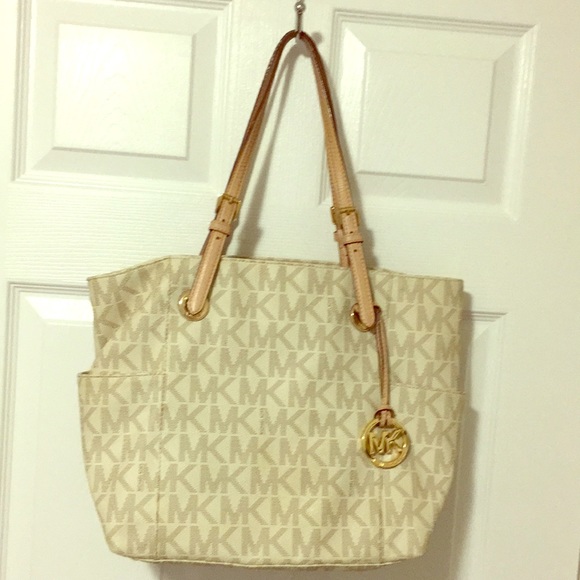 Michael Kors Handbags - Michael Kors Handbag